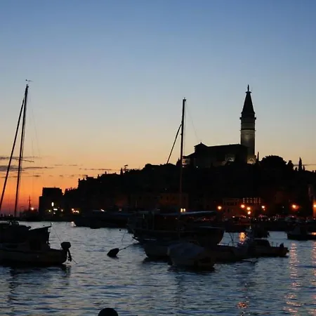 In 3652-2 * Rovinj